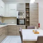 Lovely 3br With 2 Private Balcony & Sofa Bed By 360 Estates Apartment