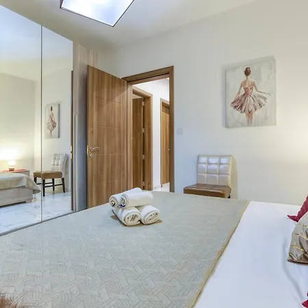 Apartman Lovely 3br With 2 Private Balcony & Sofa Bed By 360 Estates *