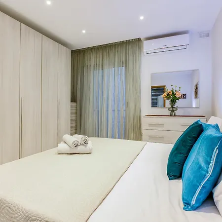 Lovely 3br With 2 Private Balcony & Sofa Bed By 360 Estates Apartman