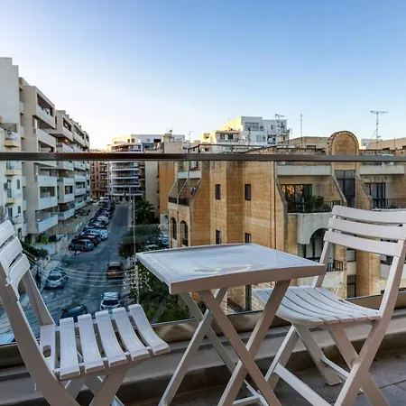 Appartement Lovely 3br With 2 Private Balcony & Sofa Bed By 360 Estates