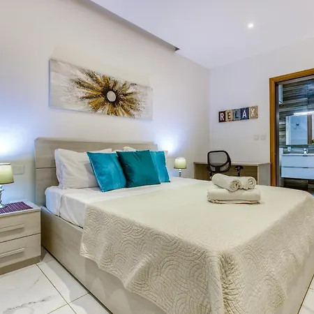 Lovely 3br With 2 Private Balcony & Sofa Bed By 360 Estates * San Pawl il-Baħar