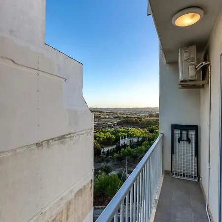 Lovely 3br With 2 Private Balcony & Sofa Bed By 360 Estates